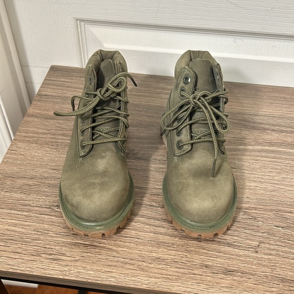 TIMBERLAND KIDS MILIT GREEN BOOTS IN SIZE 10 - Picture 3 of 9